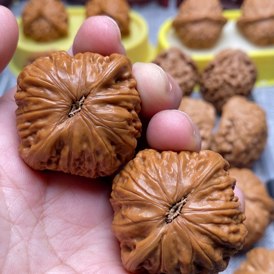 文玩核桃把件41全品铁锤红皮