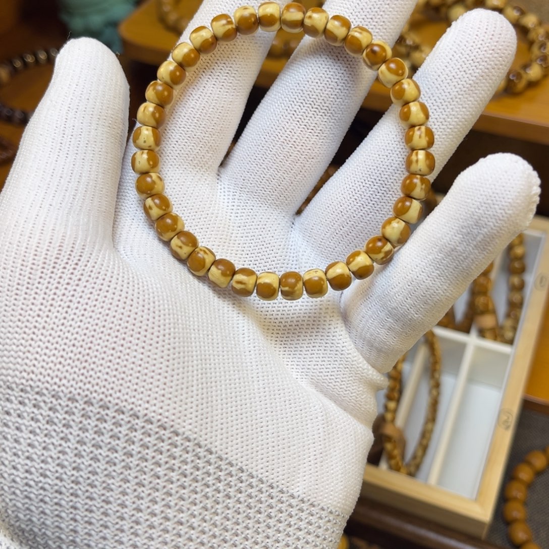 E***烨紫金鼠手串纯肉卡7花皮奶牛