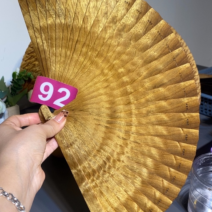 金丝楠聚**膘金丝楠木扇子