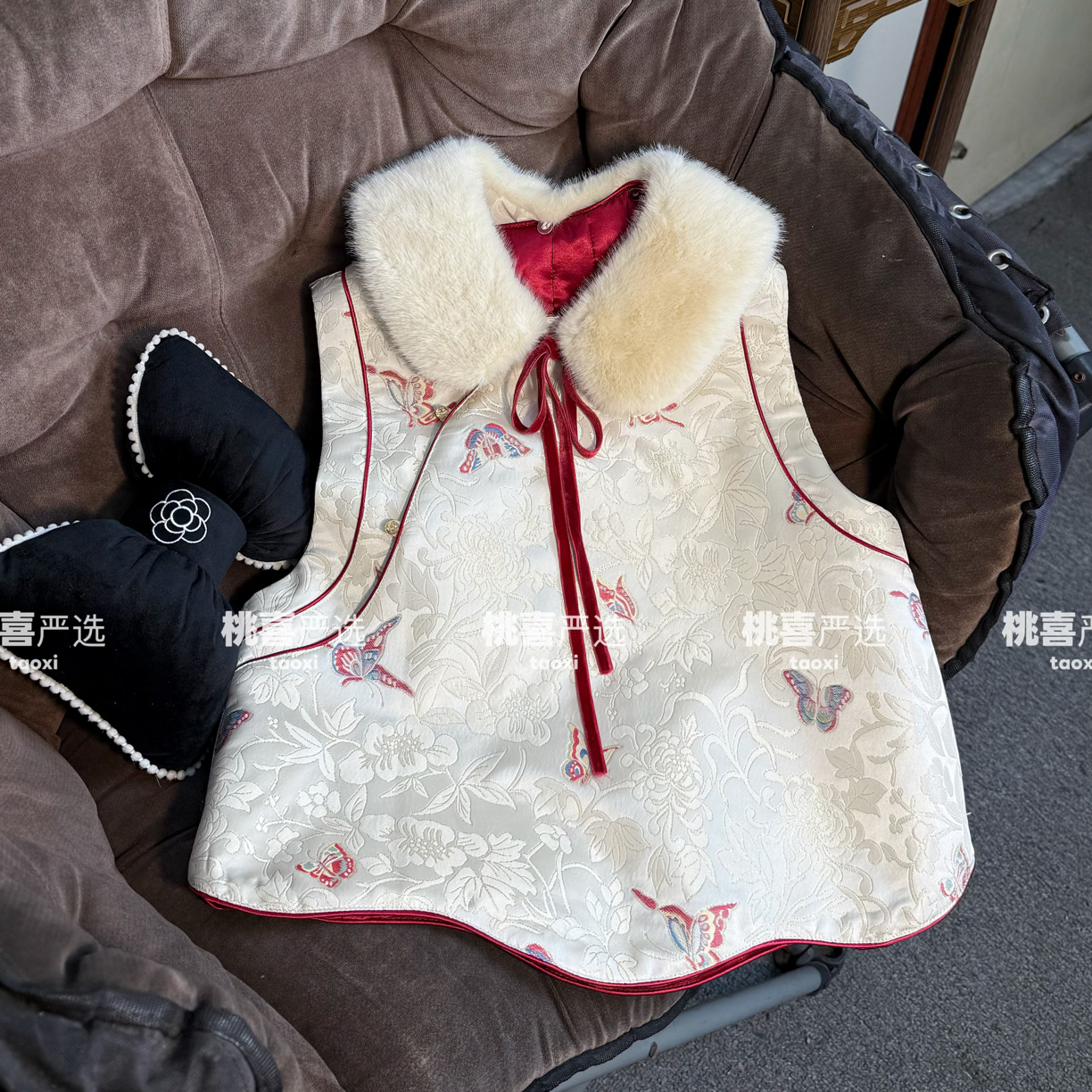 时髦洋气新中式马甲女加棉唐装女装中国风马夹外穿新年战袍拜年服