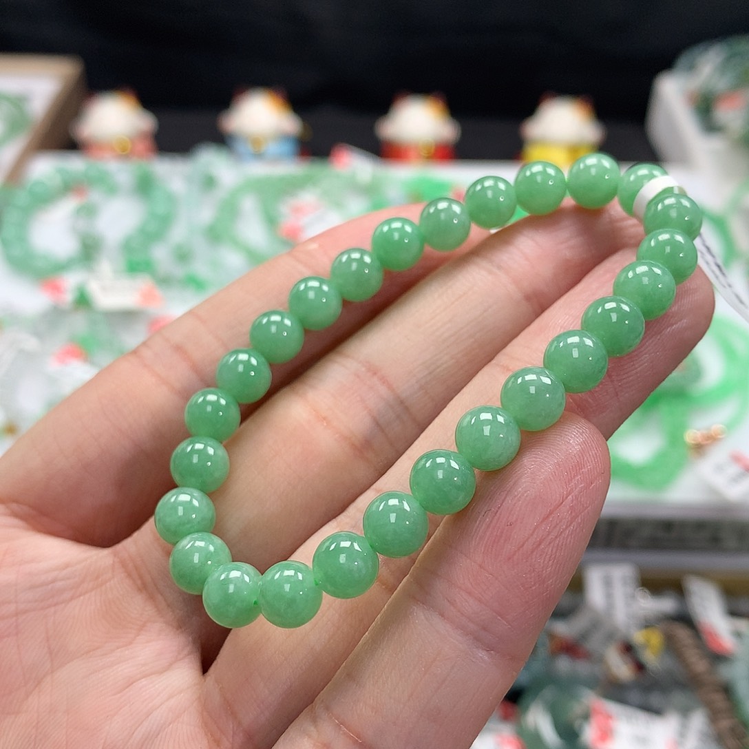 翡翠手链未镶嵌翡翠