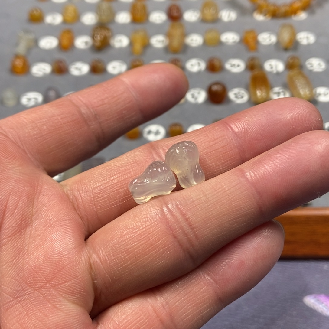 净***玩玛瑙/玉髓合金颈饰白菜