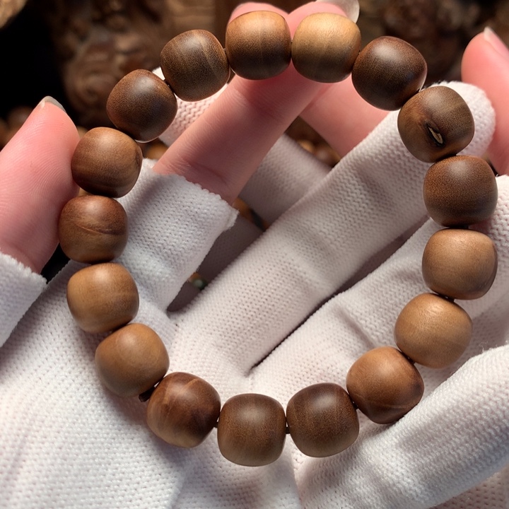 檀香木手串/手链老山檀香瑕疵12*11