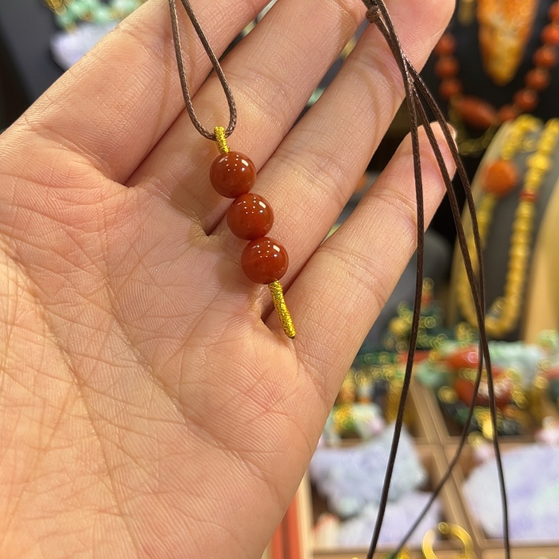 福***多翡翠未镶嵌颈饰炸