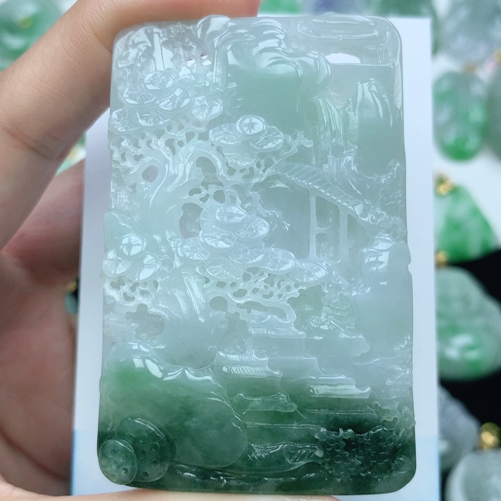 翡翠颈饰未镶嵌天然翡翠a货