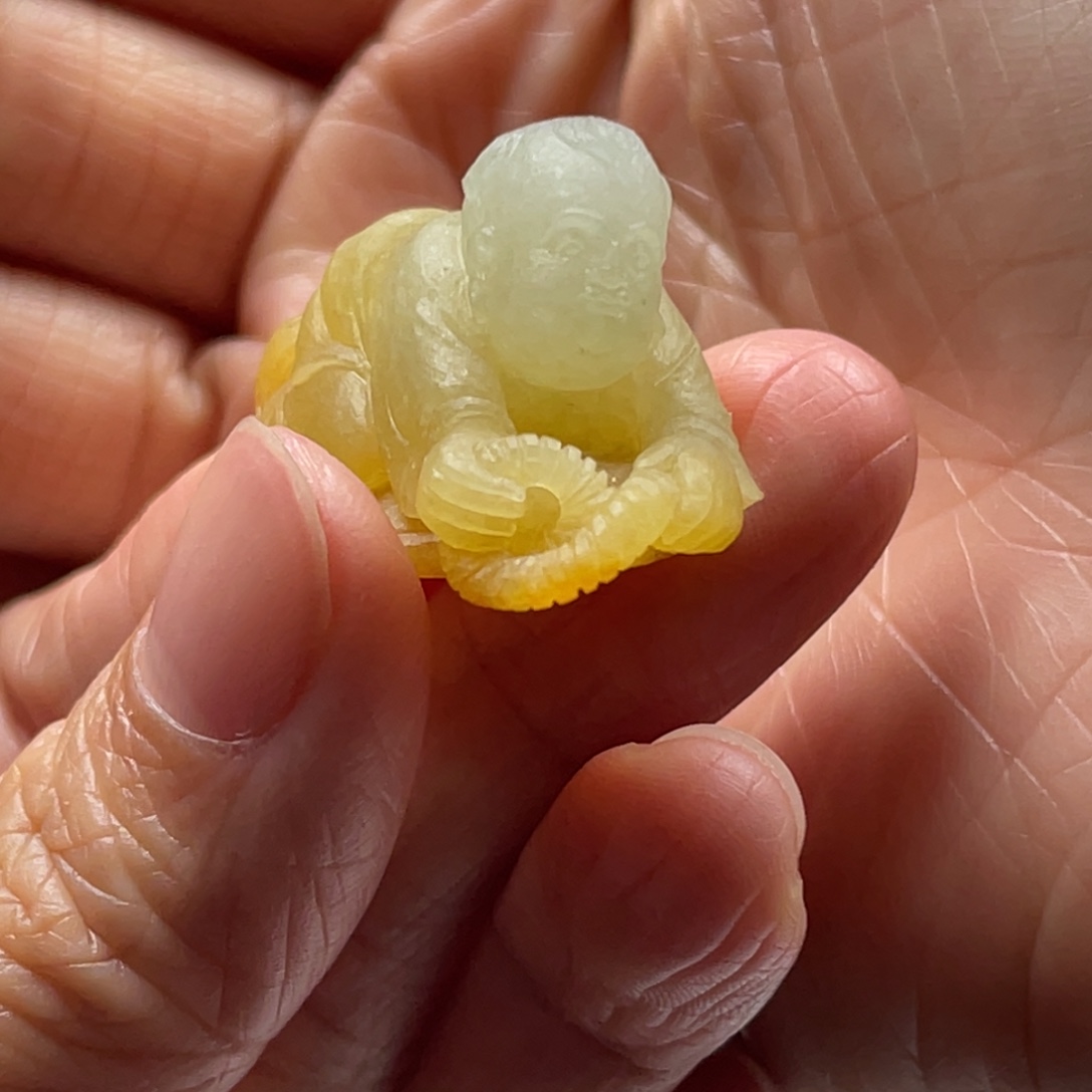 堂***朵定制翡翠未镶嵌福娃