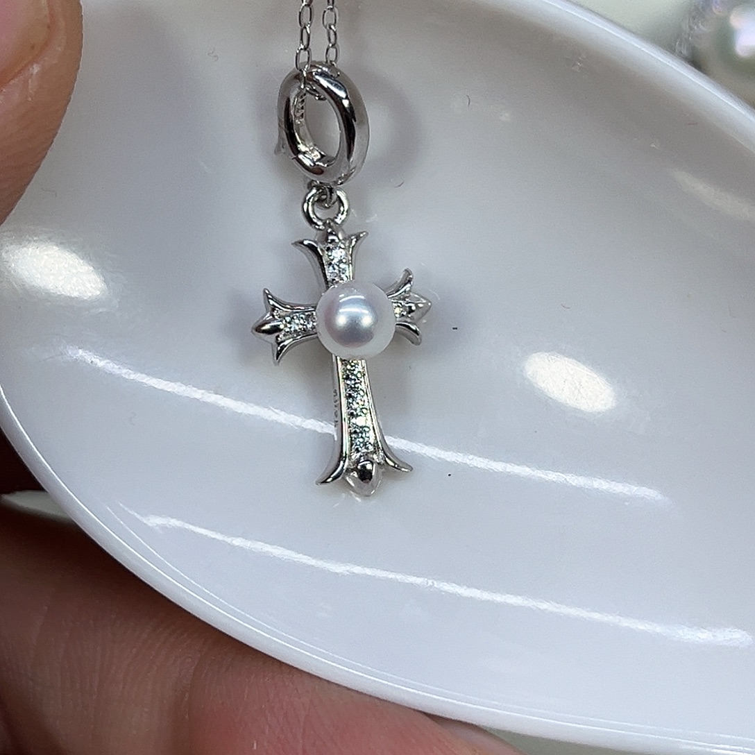 颈饰银S925镶嵌淡水珍珠