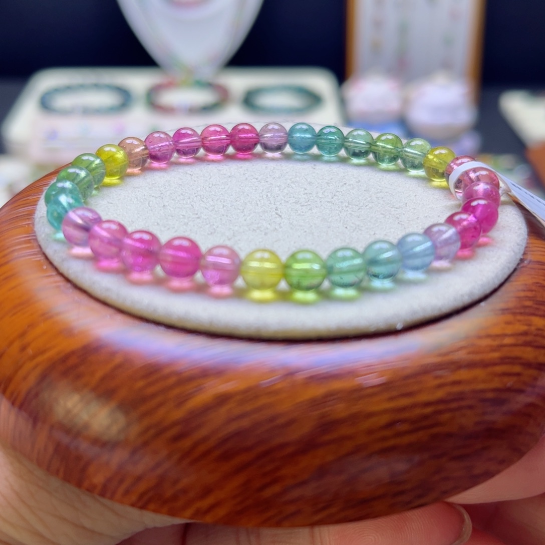 碧玺手链未镶嵌荧光5.8mm