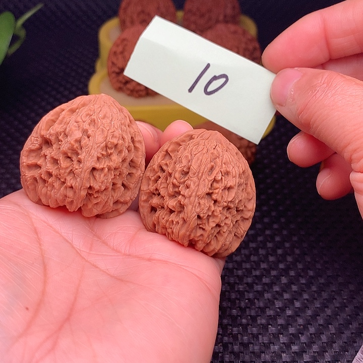 【闪购商品】把件文玩核桃38三角南疆石10