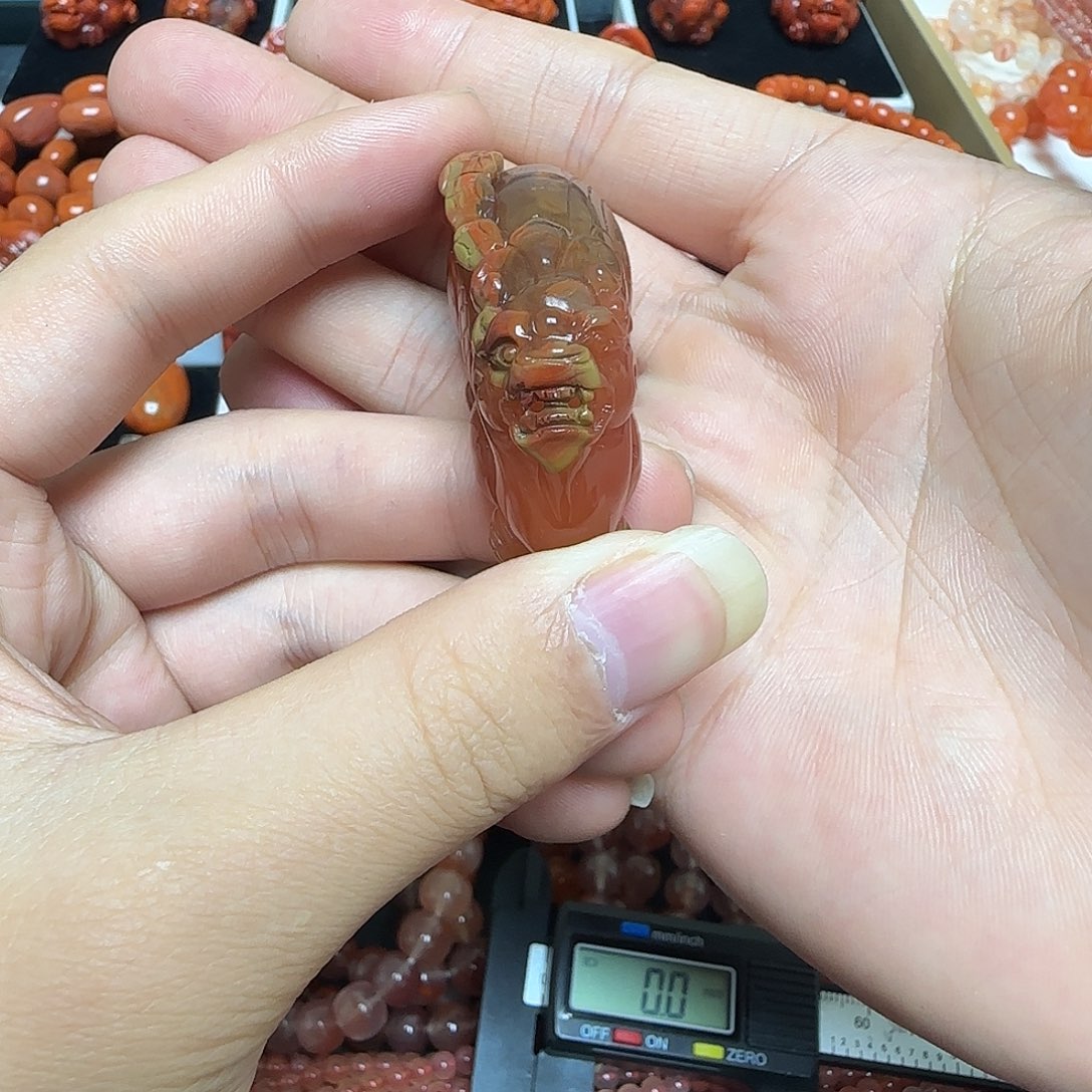 南红玛瑙未镶嵌颈饰