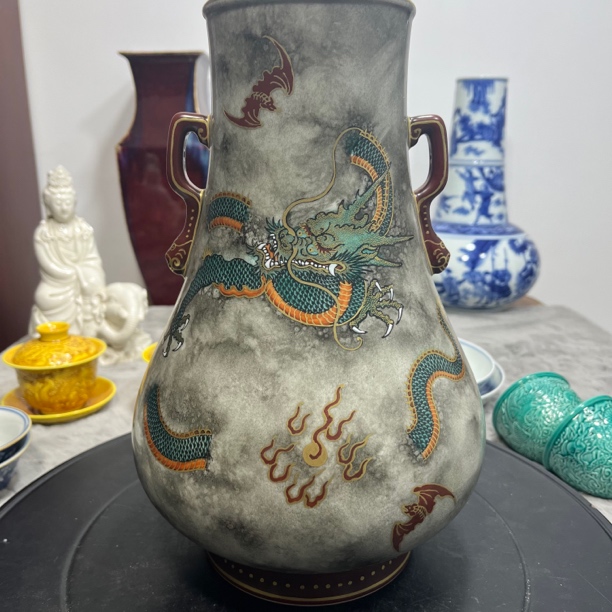 墨彩祥云龙纹双耳尊