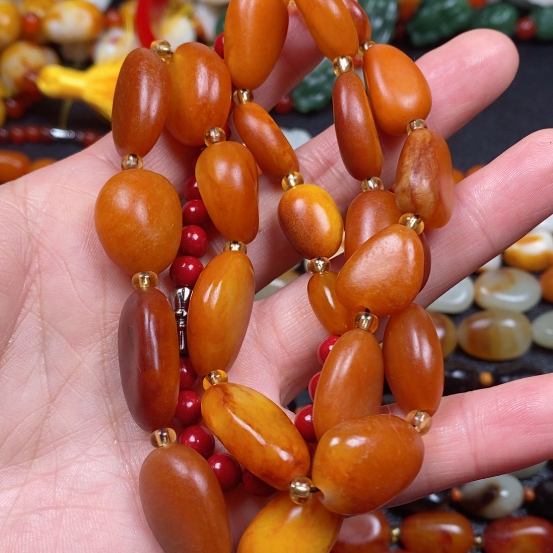 和田玉颈饰未镶嵌
