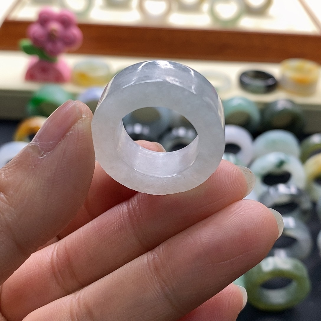 定制翡翠未镶嵌翡翠