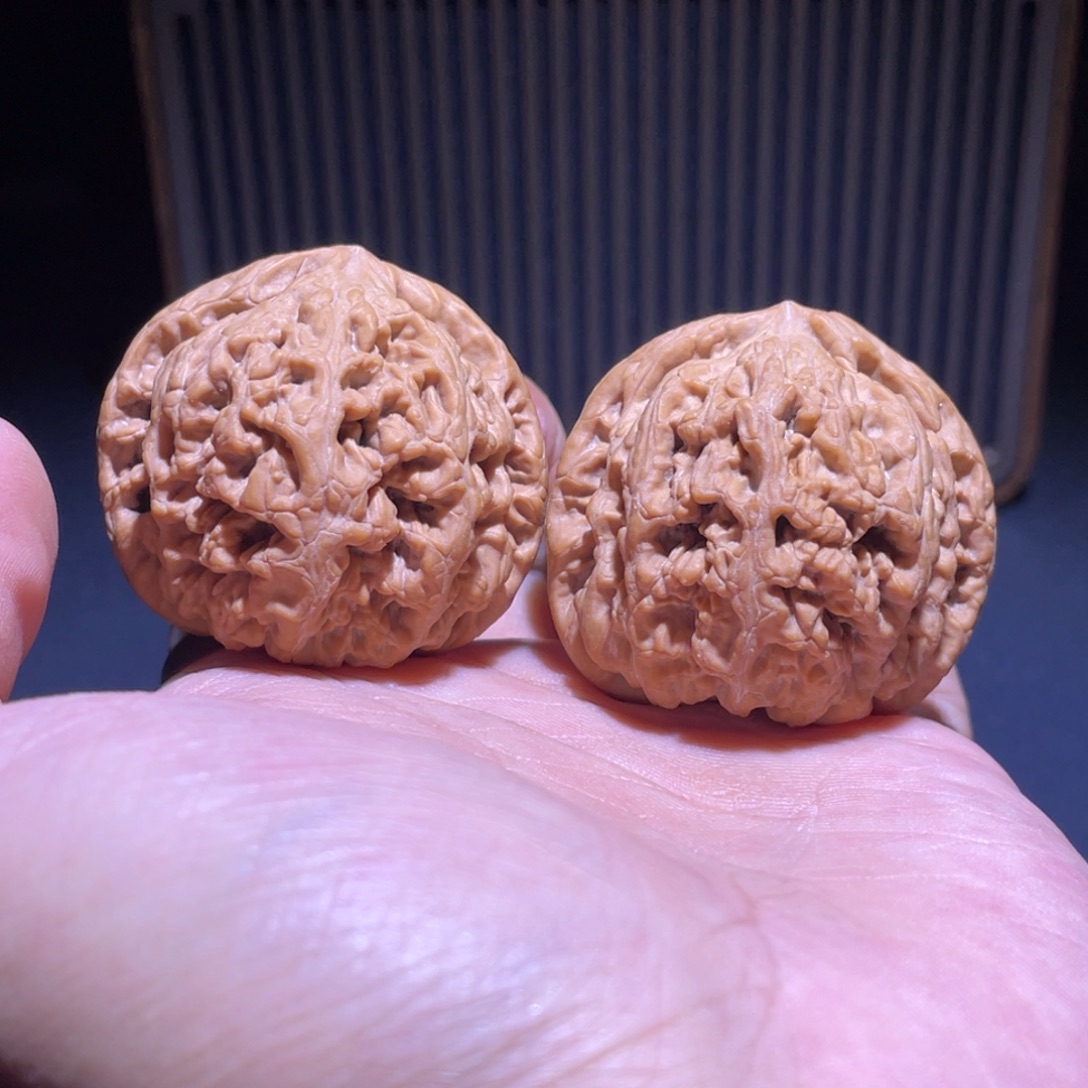 文玩核桃吊坠42平谷大粗筋