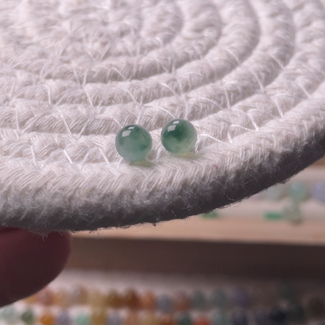 未镶嵌手链翡翠卡5:6一对绿飘花珠