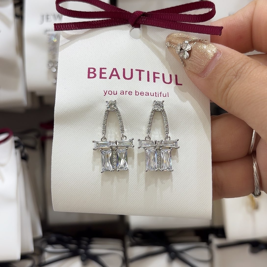 铜合金925银耳钉的