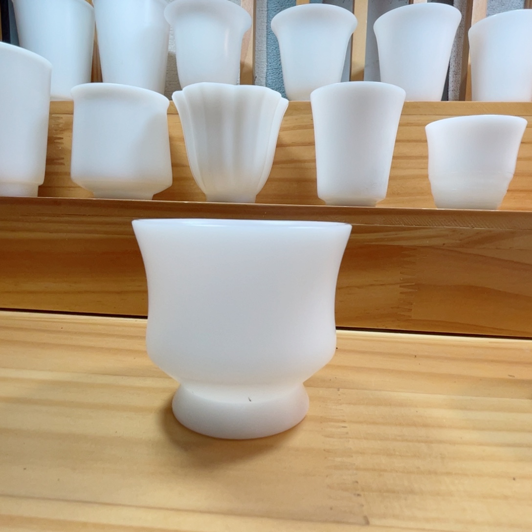 手绘的画法和绘画技法等内容进行讲解与