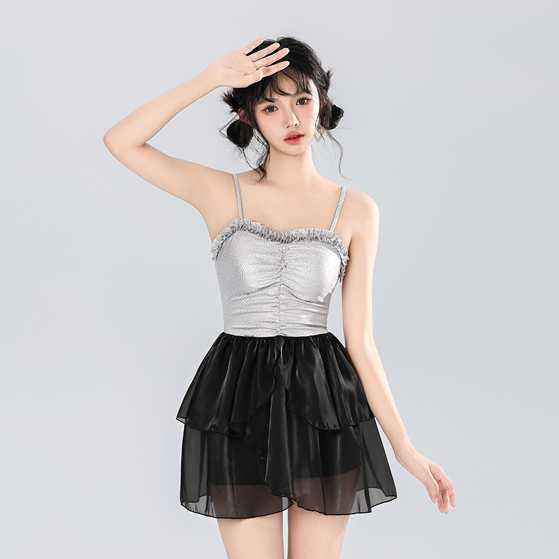 性感风背心休闲风夏季游泳简约修身泳装吊带纯色镂空