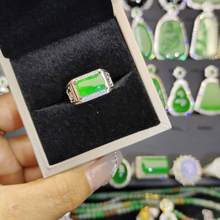 翡翠戒指未镶嵌66665555