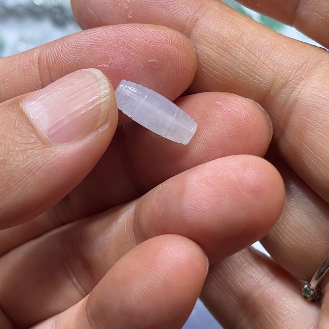 翡翠未镶嵌颈饰桶珠