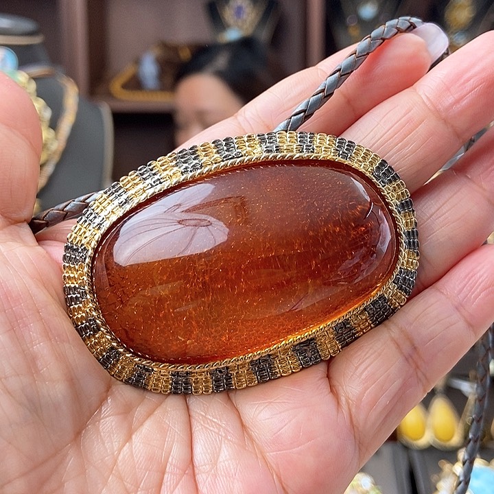 琥珀颈饰银S925镶嵌吊坠