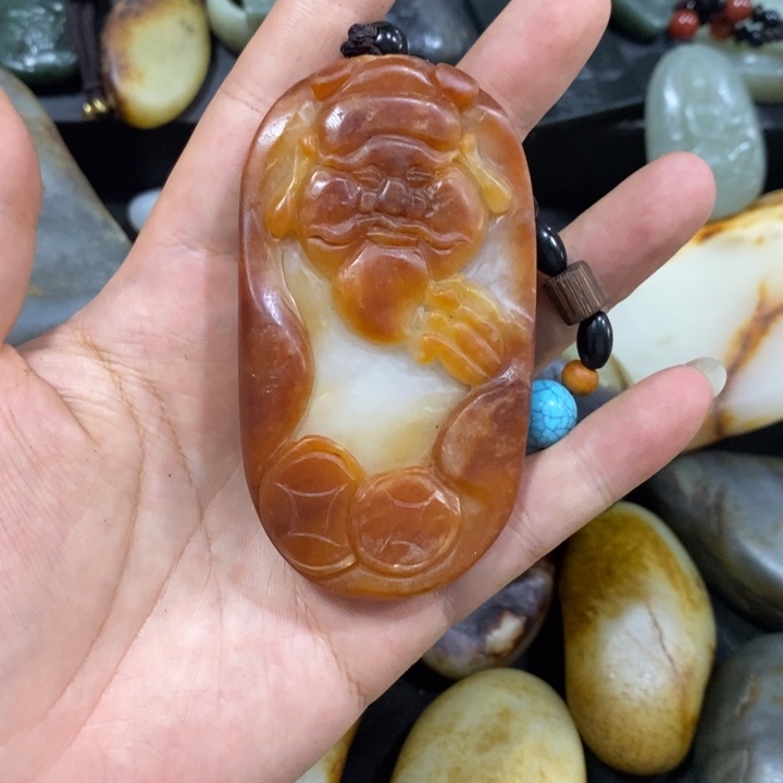 胡***和田玉（糖玉）未镶嵌挂件