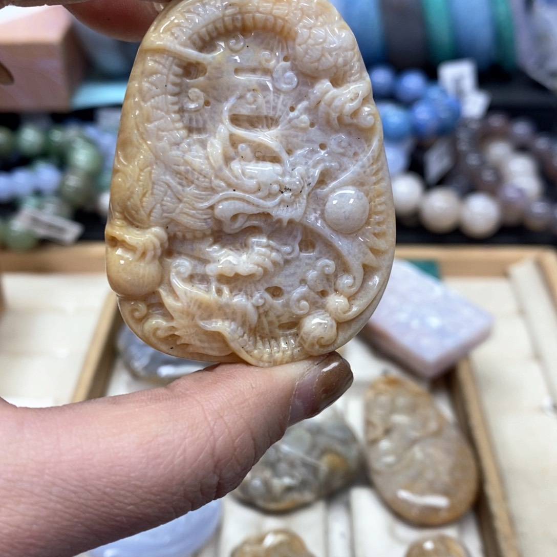 硅化珊瑚（珊瑚玉）手链未镶嵌我***肉282
