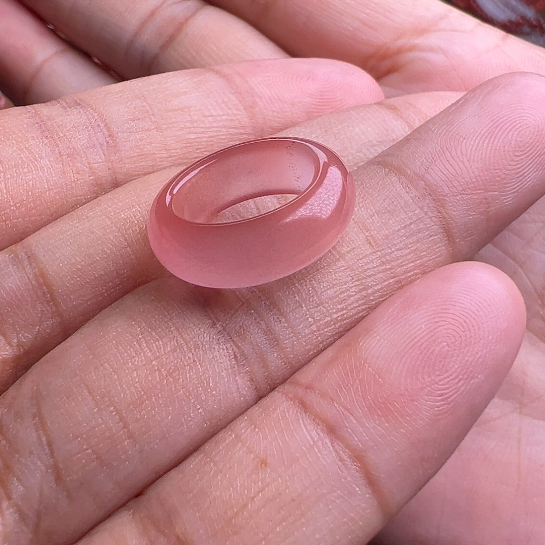 南红玛瑙未镶嵌珠宝奇石冰粉跑环12.3mm