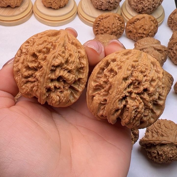 文玩核桃把件粗筋45