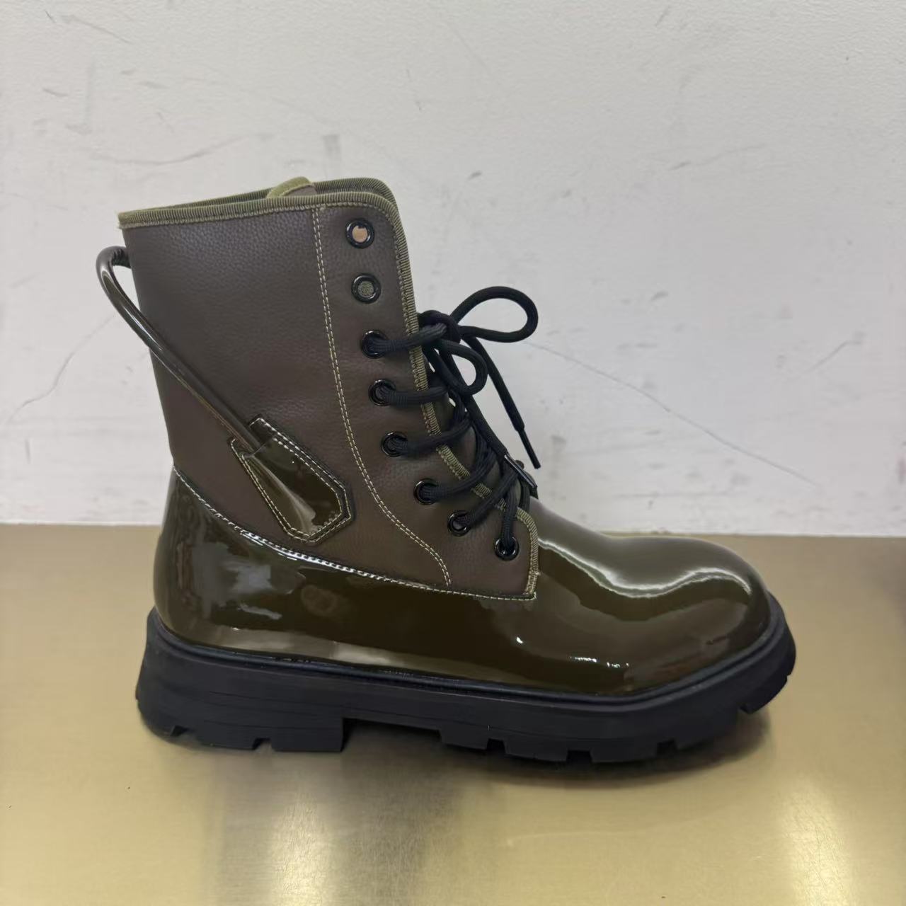 露露严选手工真皮时尚短靴女现货断码375