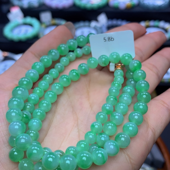 翡翠手链未镶嵌翡翠