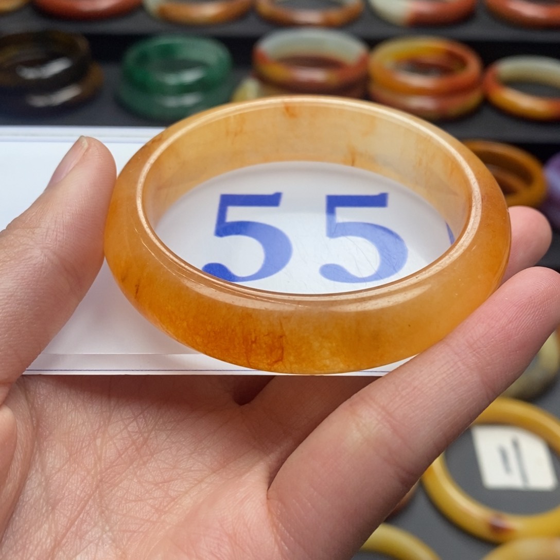 石英质玉（黄龙玉）手镯未镶嵌