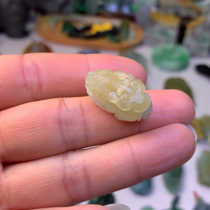 定制翡翠未镶嵌翡翠