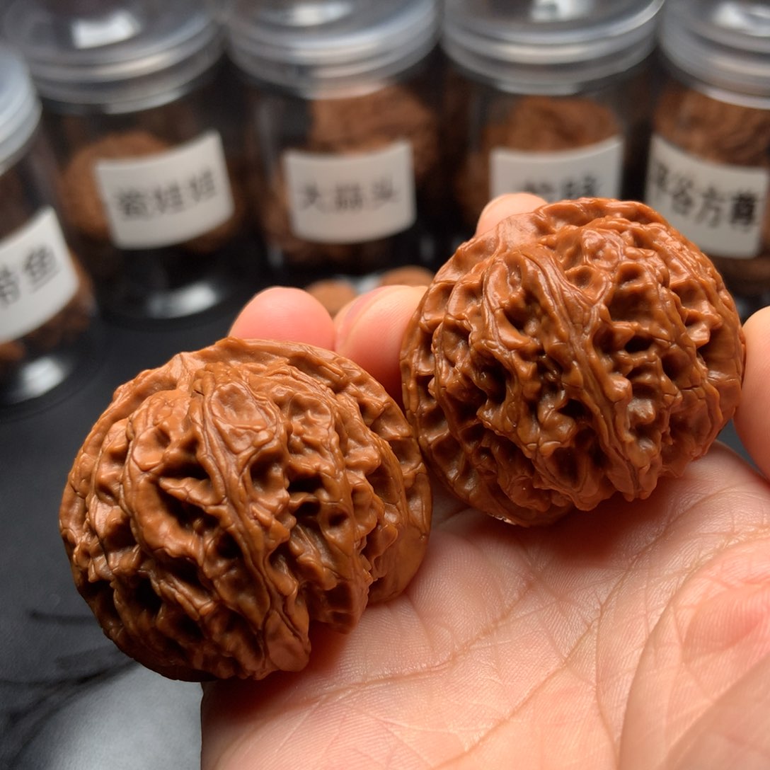 吊坠文玩核桃苹果园43