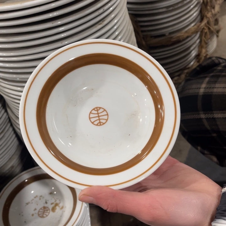 陶瓷群力釉下调味碗14厘米微瑕