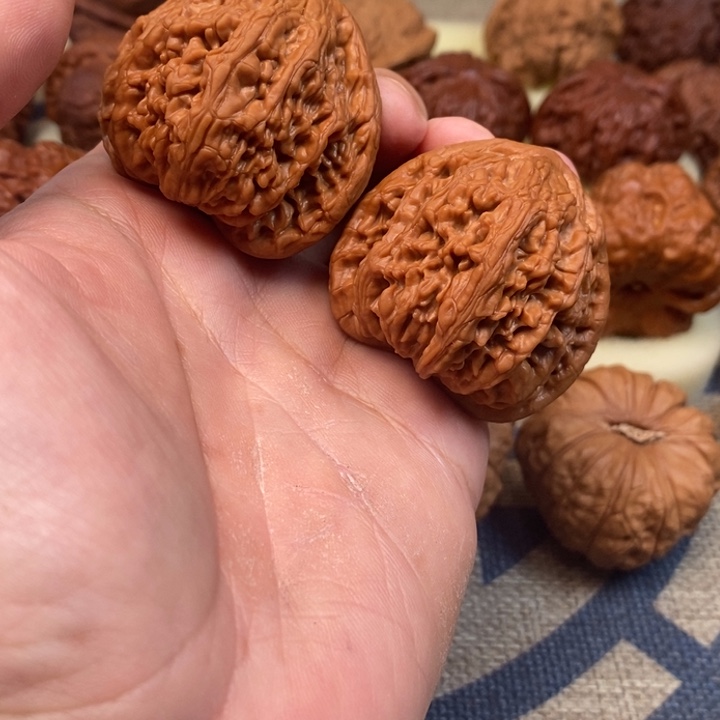 文玩核桃把件?****略核桃