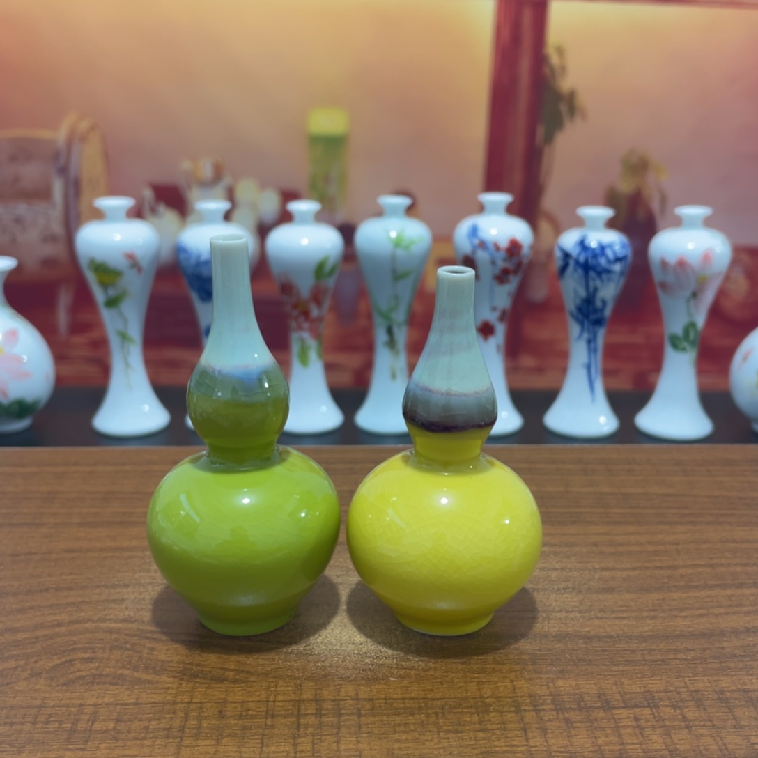 陶瓷景德镇小花瓶等着你