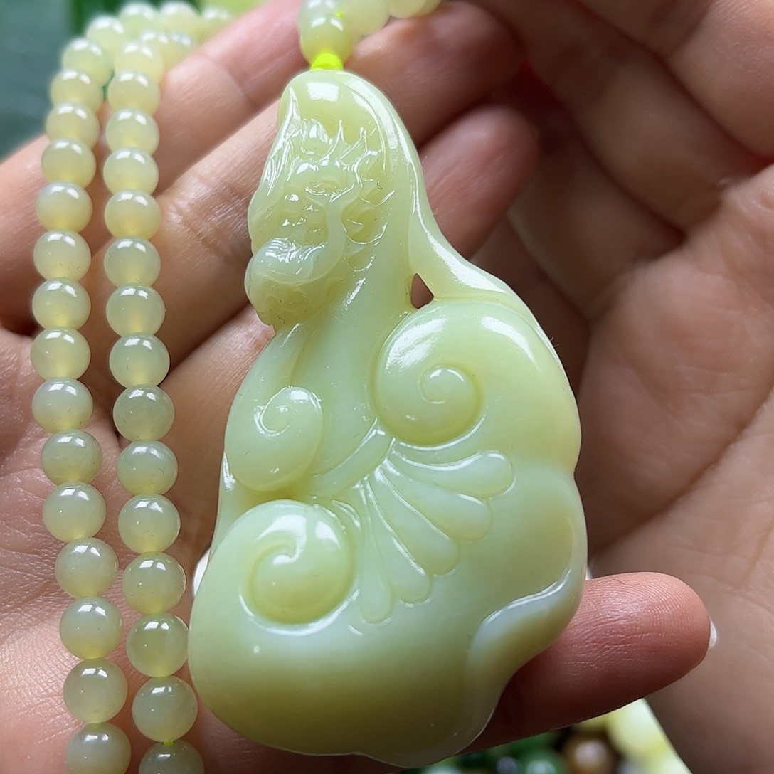 和田玉挂件未镶嵌