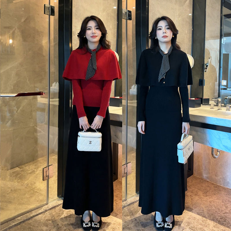 秋冬新款斗篷披肩针织衫两件套软糯波点丝巾+气质显瘦半身裙套装