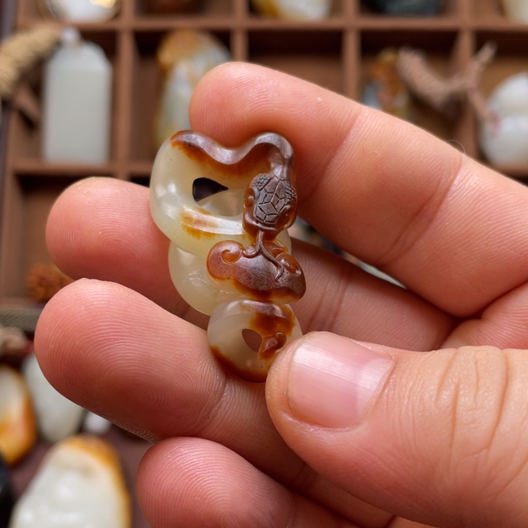 和田玉未镶嵌挂件