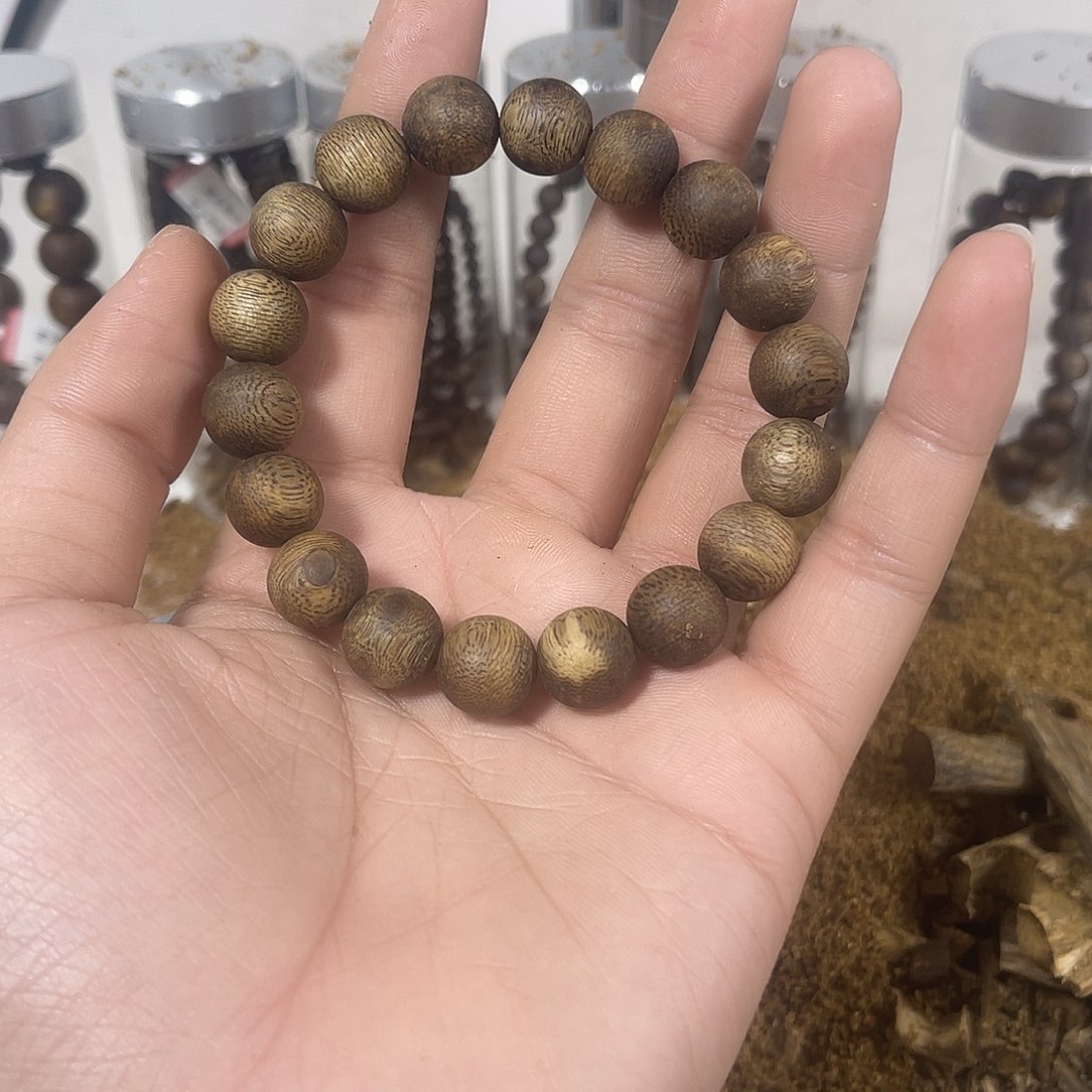 沉香木手串1.2圆珠单圈11克