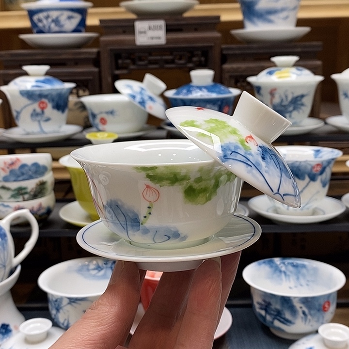 手绘微瑕荷花盖碗