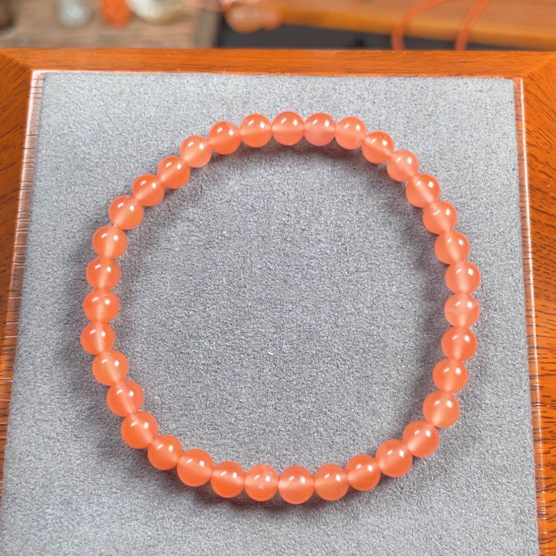 南红玛瑙卡5樱桃红单圈未镶嵌