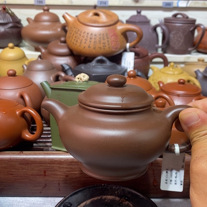 茶壶紫砂精工制作