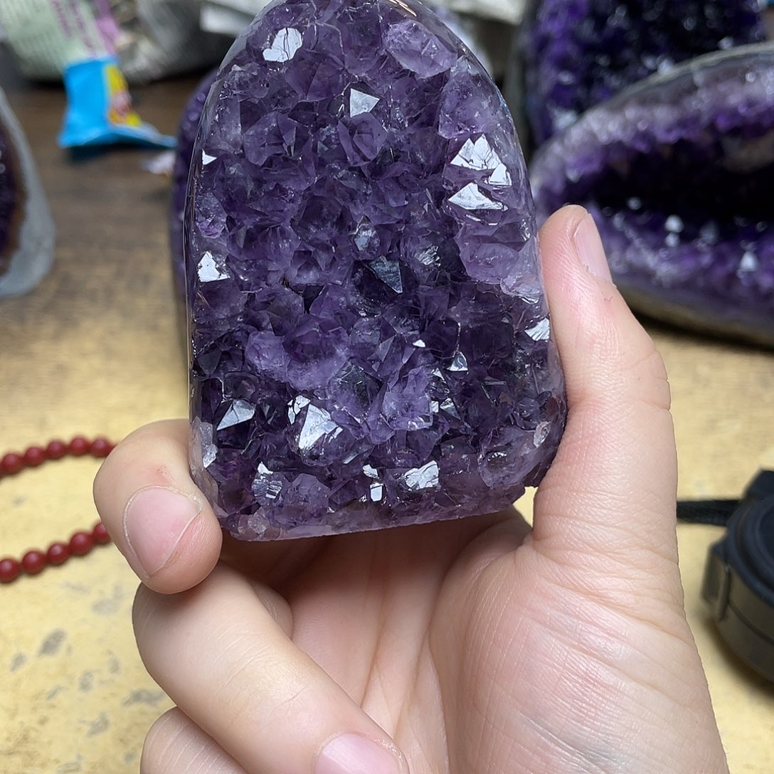 紫晶大型摆件（非配饰）未镶嵌