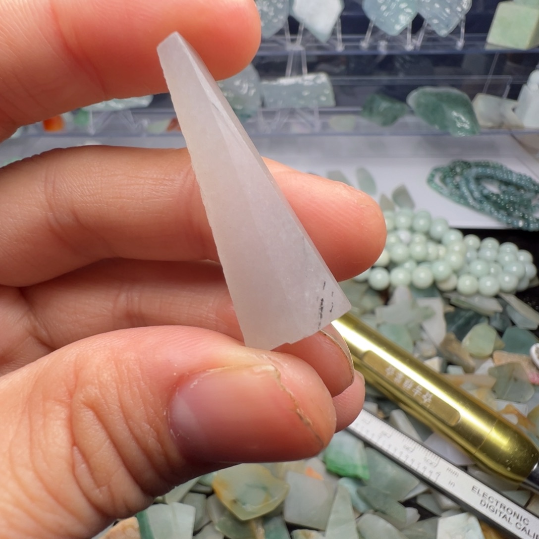 翡翠裸石缅甸翡翠A货