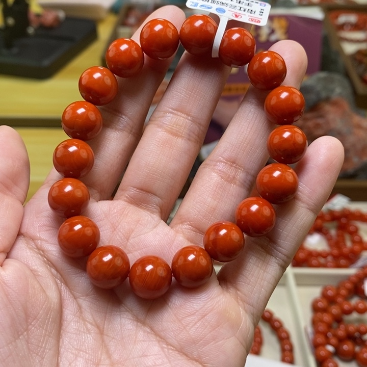 未镶嵌卡11+南红玛瑙