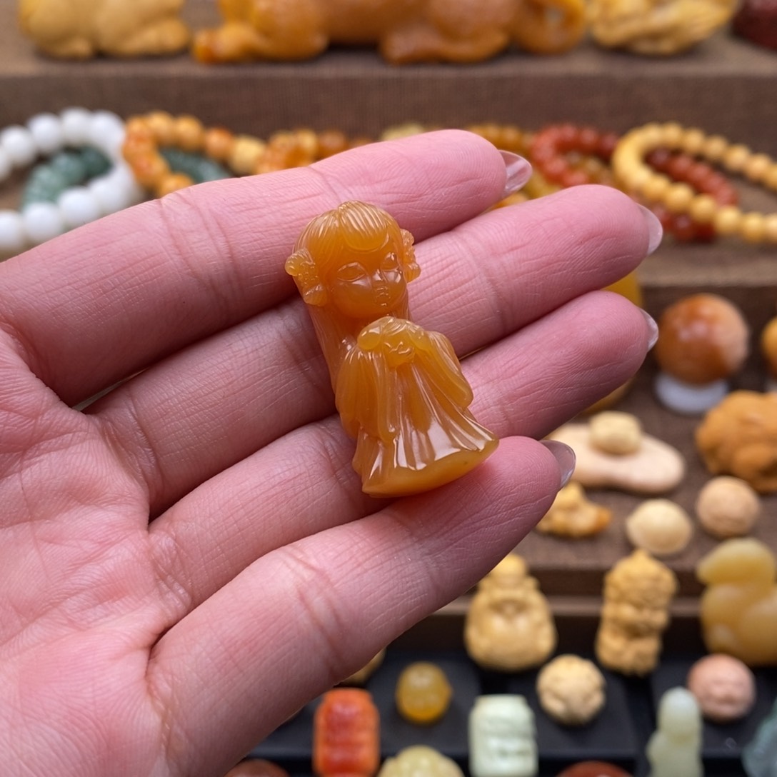 石英质玉颈饰未镶嵌