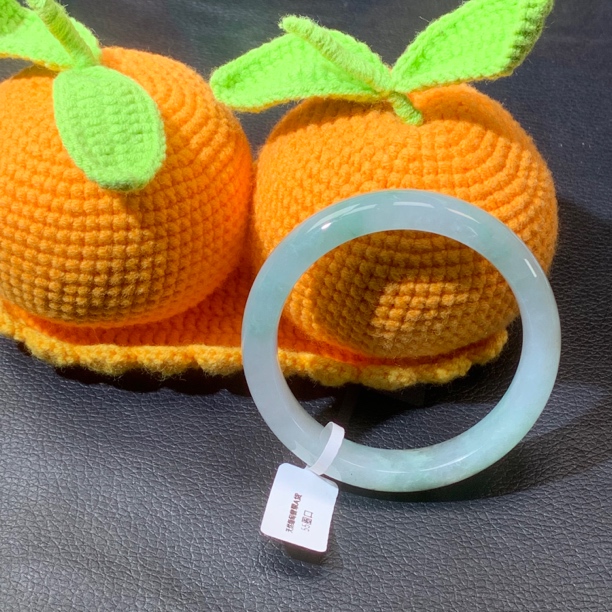 天然缅甸翡翠A货手镯55圈口糯冰种水冰透甜绿百搭飘黄特色正圈