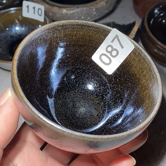 茶盏是因为一切不开心